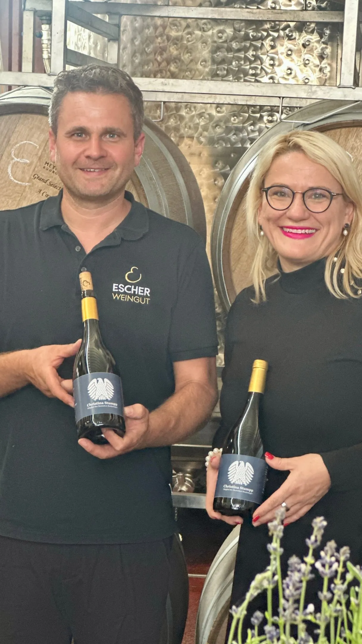 🍷 Gewinnspiel! 🍷 Heute Abend findet auf dem @weingut_escher unsere Veranstaltung „Wine & Politics“ statt. Denn: Wo redet sich’s besser über Politik als bei…