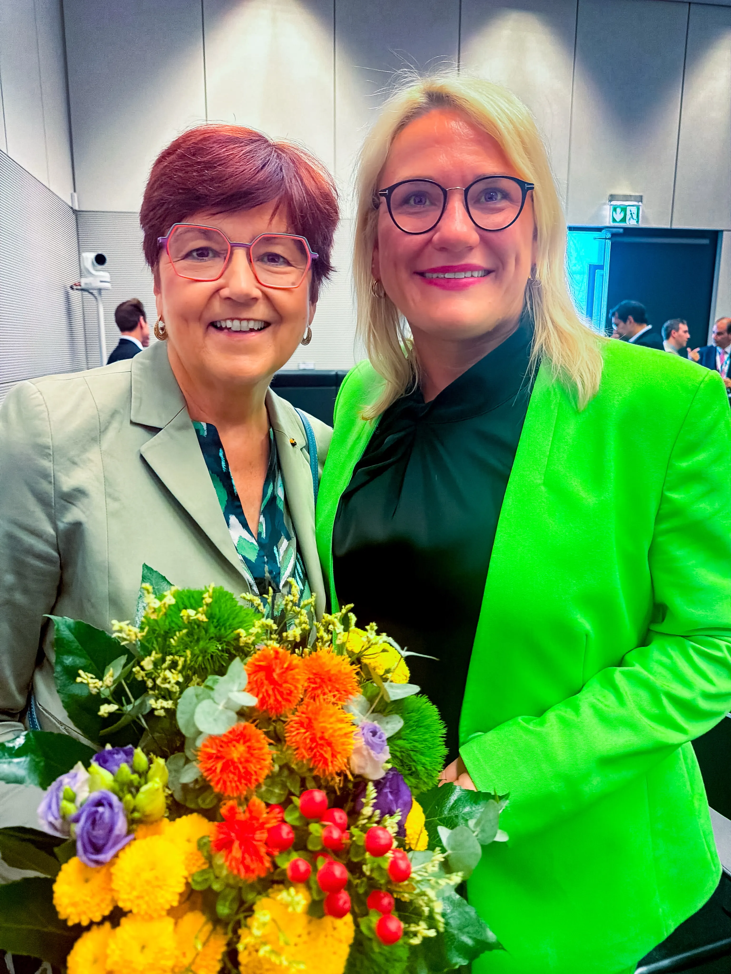 Herzlichen Glückwunsch zur Wahl als neue stellvertretende Fraktionsvorsitzende! 🎉 Mit @inge.graessle bekommt unser Rems-Murr-Kreis und die @cdu_rems_murr ei…